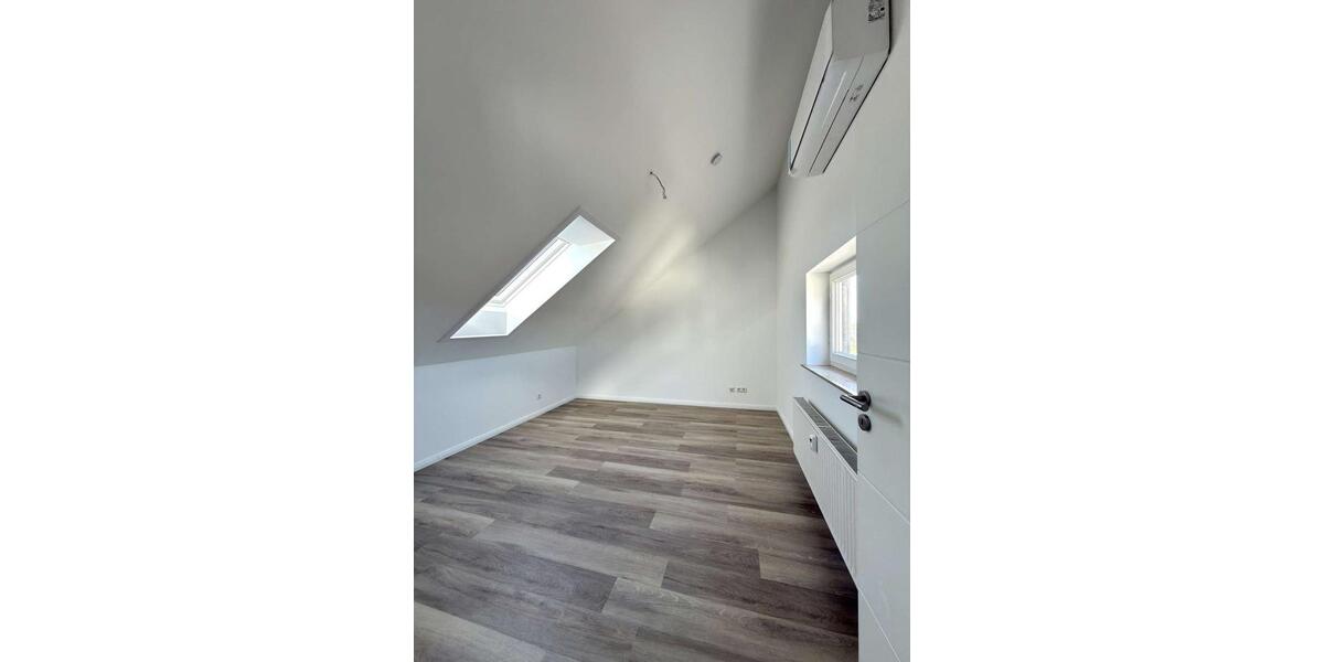 Etagenwohnung Sickte - 3 Zimmer, 102 m&sup2;, 1.100&euro; | Angebot:26284891