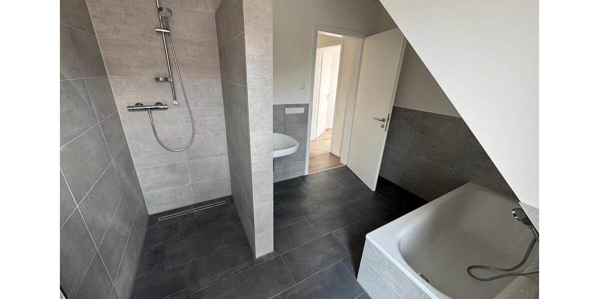 Doppelhaushälfte Holdorf - 5 Zimmer, 94 m&sup2;, 1.350&euro; | Angebot:26535986