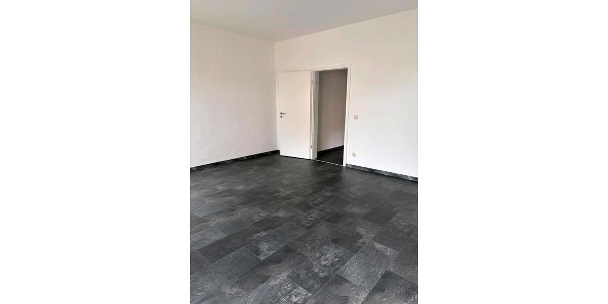 Etagenwohnung Gräfenhainichen - 2 Zimmer, 60 m&sup2;, 450&euro; | Angebot:26578502