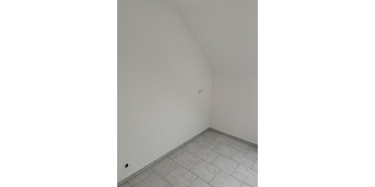 Terrassenwohnung Solingen Mitte - 3 Zimmer, 98 m&sup2;, 1.530&euro; | Angebot:24693757