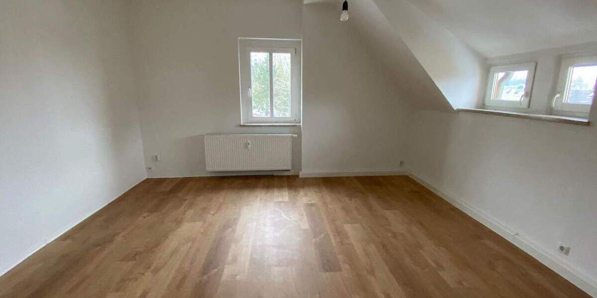 Etagenwohnung Gersdorf - 2 Zimmer, 60 m&sup2;, 360&euro; | Angebot:24749060