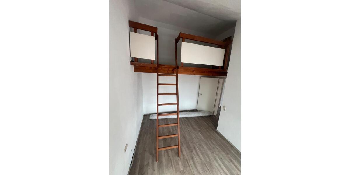 Dachgeschoßwohnung Völklingen - 3 Zimmer, 110 m&sup2;, 950&euro; | Angebot:25589315