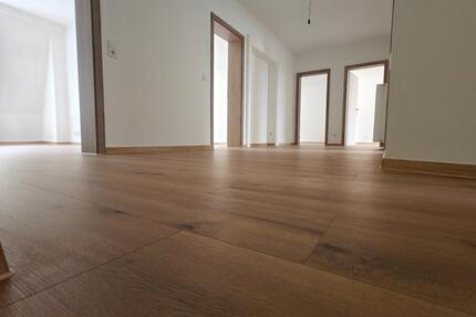 Wohnung Wuppertal Gemarkung Langerfeld - 4 Zimmer, 110 m&sup2;, 1.100&euro; | Angebot:27537876
