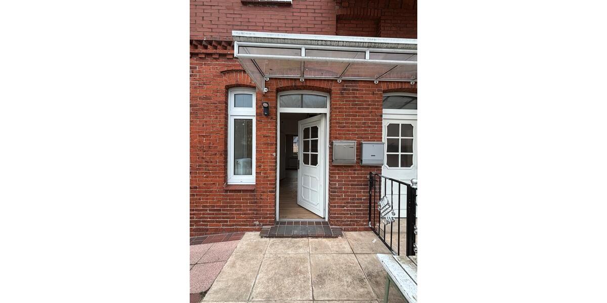 Erdgeschoßwohnung Geesthacht - 4 Zimmer, 96 m&sup2;, 1.350&euro; | Angebot:26482908