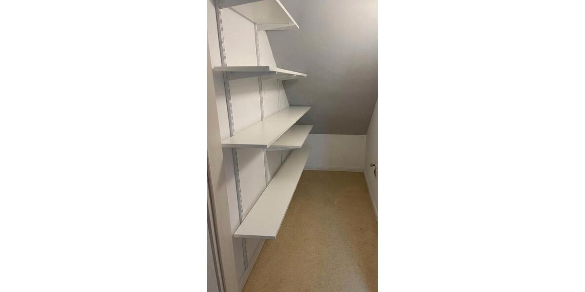 Dachgeschoßwohnung Nürnberg Gaismannshof - 2.5 Zimmer, 69 m&sup2;, 990&euro; | Angebot:26023603