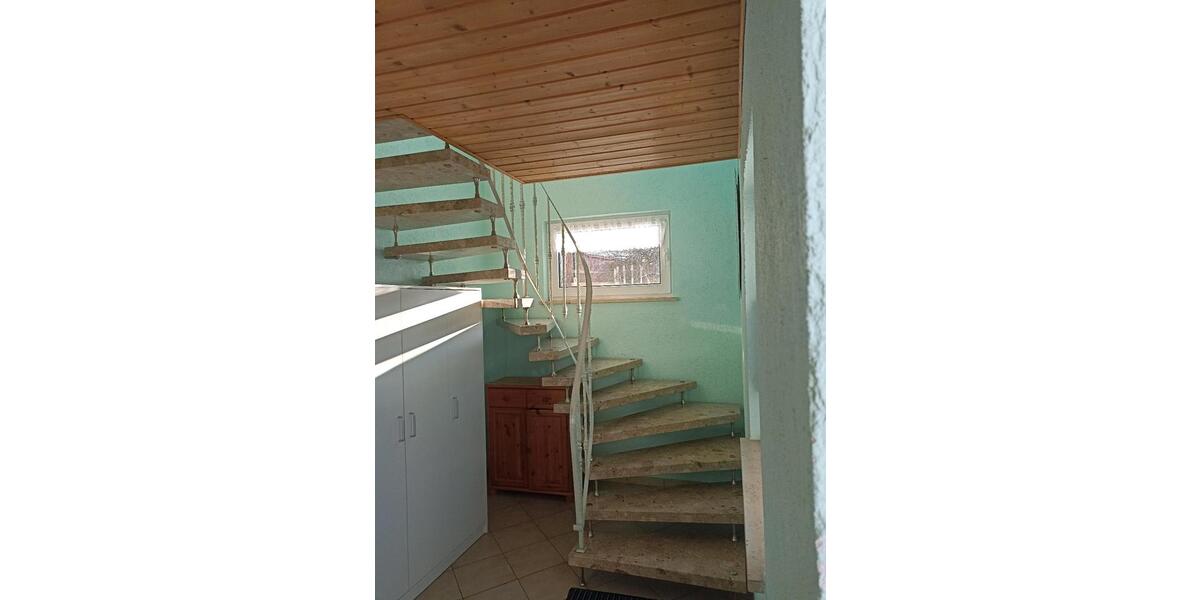 Dachgeschoßwohnung Bad Staffelstein - 3 Zimmer, 70 m&sup2;, 450&euro; | Angebot:24679920