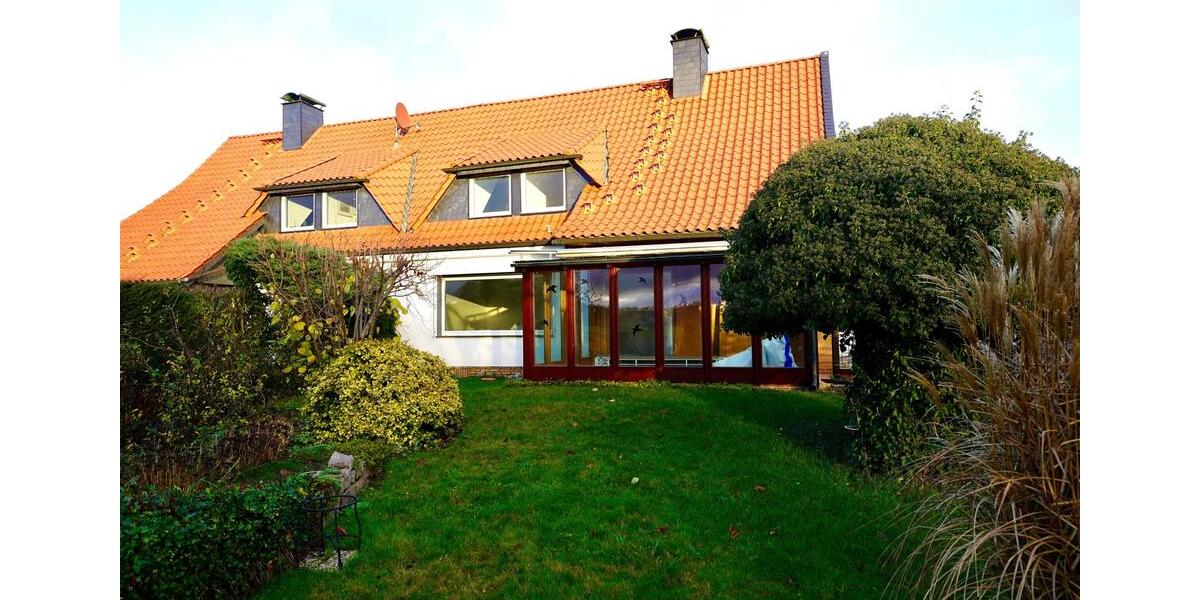 Doppelhaushälfte Wolfsburg - 4 Zimmer, 140 m&sup2;, 1.500&euro; | Angebot:23547187