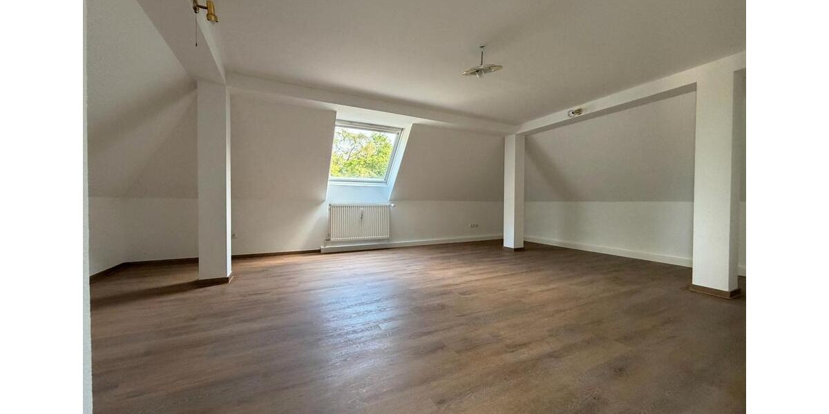 Dachgeschoßwohnung Töging am Inn - 3 Zimmer, 78 m&sup2;, 670&euro; | Angebot:26619202