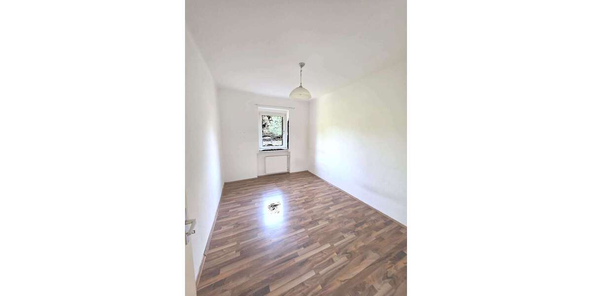 Etagenwohnung Ludwigshafen Ludwigshafen-Rheingönheim - 2 Zimmer, 38 m&sup2;, 600&euro; | Angebot:26606650