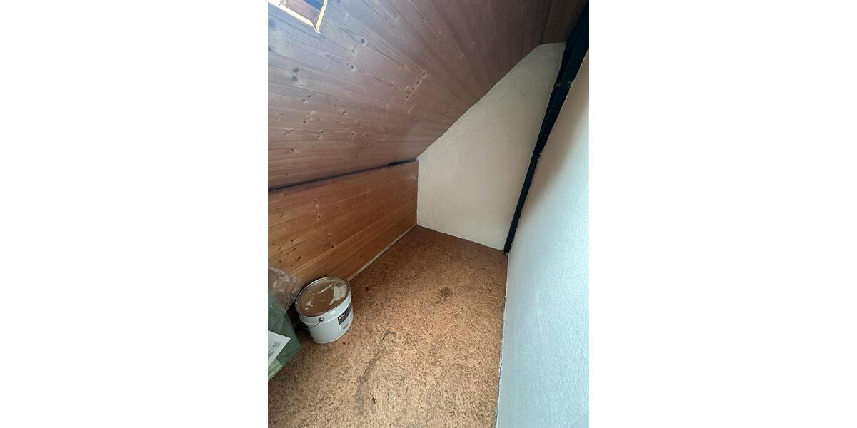 Dachgeschoßwohnung Konradsreuth - 2 Zimmer, 40 m&sup2;, 200&euro; | Angebot:26505244