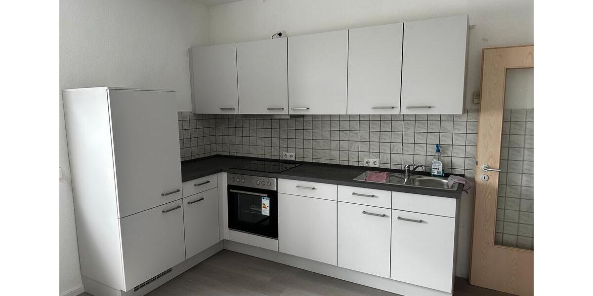 Etagenwohnung Weiden in der Oberpfalz - 3 Zimmer, 85 m&sup2;, 900&euro; | Angebot:26563227