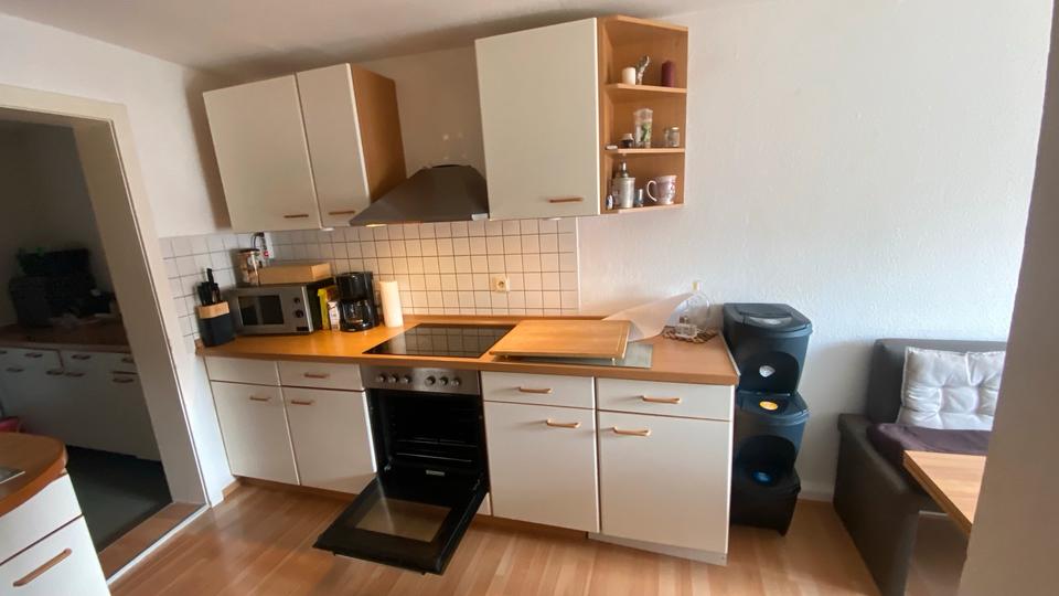 Etagenwohnung Stadtoldendorf - 3 Zimmer, 100 m&sup2;, 600&euro; | Angebot:25719885