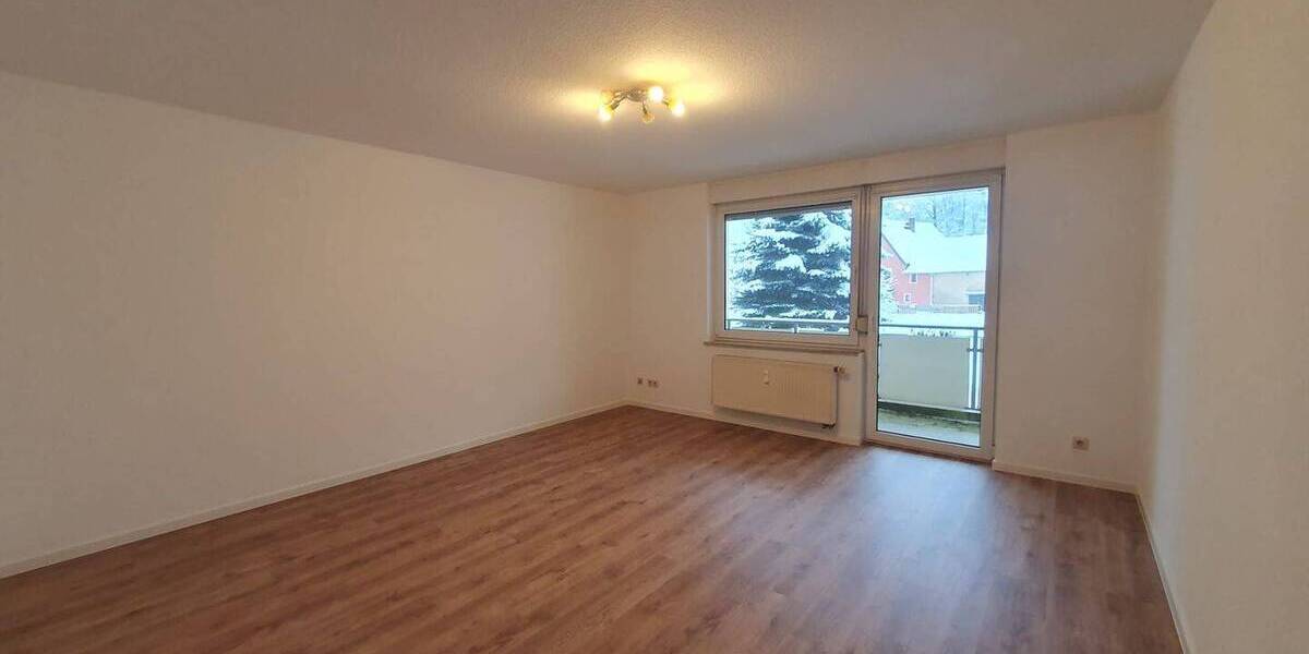 Etagenwohnung Bernstadt Kunnersdorf a. d. Eigen - 3 Zimmer, 77 m&sup2;, 410&euro; | Angebot:26155765