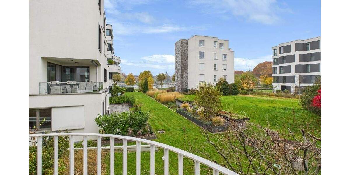 Ansprechende, helle Wohnung mit großem Balkon und Rheinblick 3 zimmer