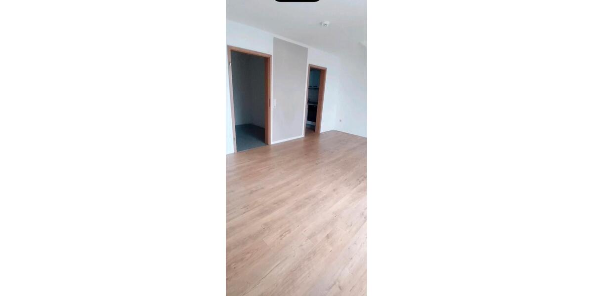 Etagenwohnung Selb - 1 Zimmer, 37 m&sup2;, 330&euro; | Angebot:26677234