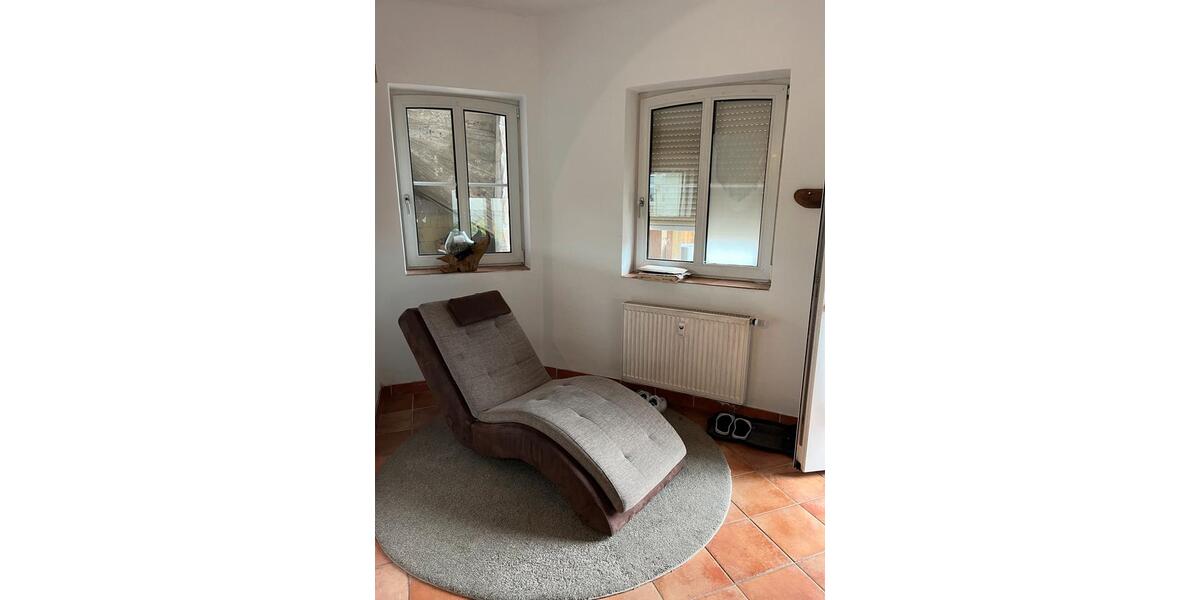 Wohnen auf Zeit Bruchsal - 4 Zimmer, 160 m&sup2;, 495&euro; | Angebot:25088463