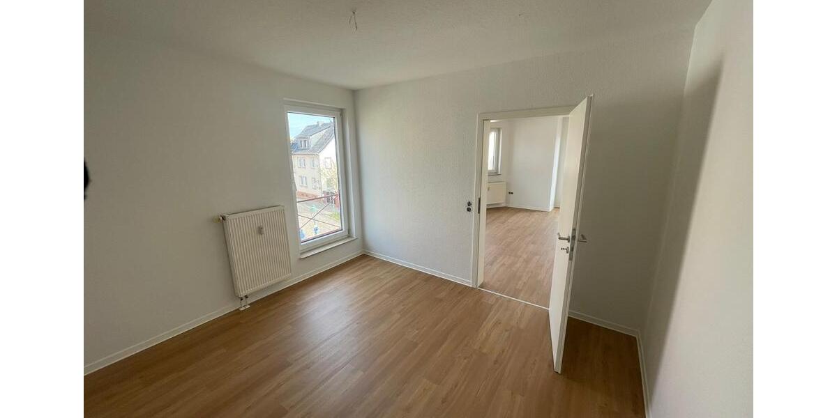 Etagenwohnung Schönebeck (Elbe) - 2 Zimmer, 60 m&sup2;, 360&euro; | Angebot:26300195