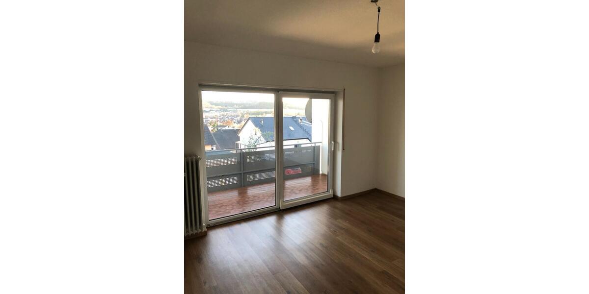 Etagenwohnung Dielheim - 4 Zimmer, 120 m&sup2;, 1.200&euro; | Angebot:25477831