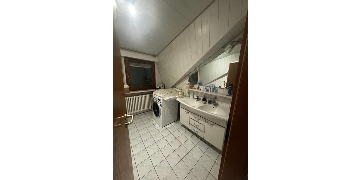 Dachgeschoßwohnung Ölbronn-Dürrn Dürrn - 4 Zimmer, 113 m&sup2;, 980&euro; | Angebot:26030765