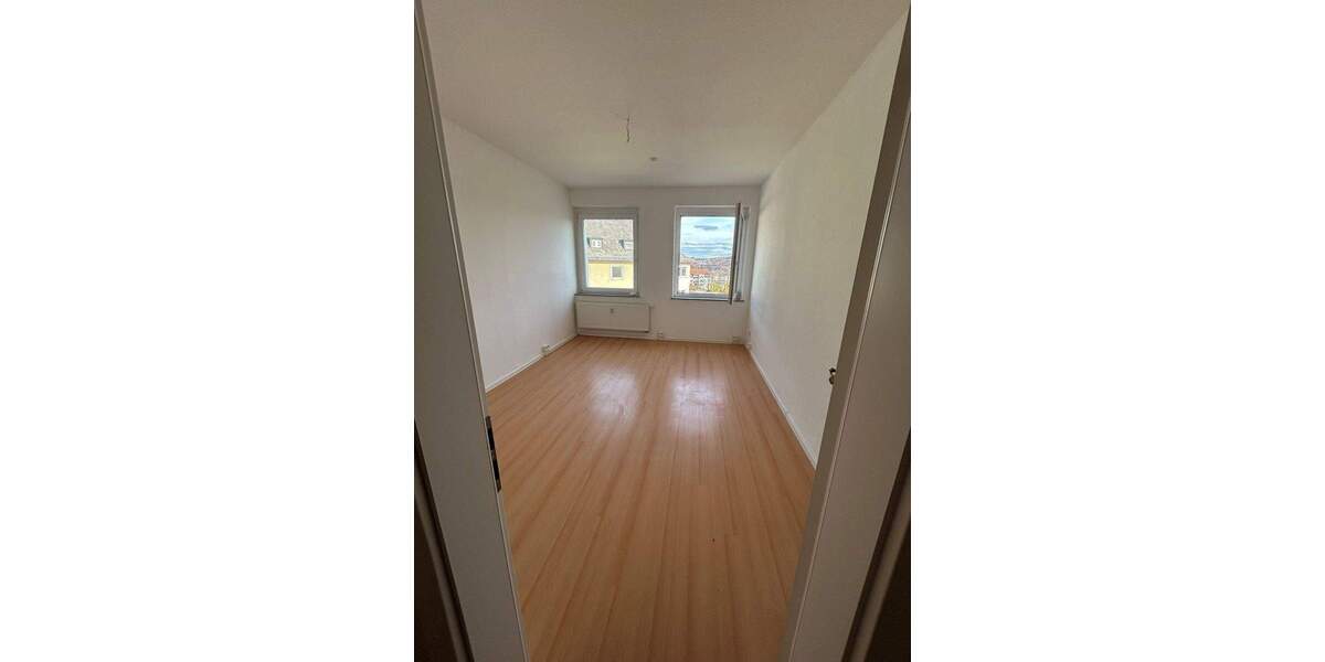 Etagenwohnung Plauen Stadtmitte - 2 Zimmer, 69 m&sup2;, 320&euro; | Angebot:26092028