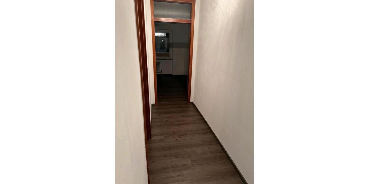Etagenwohnung Westhausen - 3.5 Zimmer, 87 m&sup2;, 1.200&euro; | Angebot:26534603