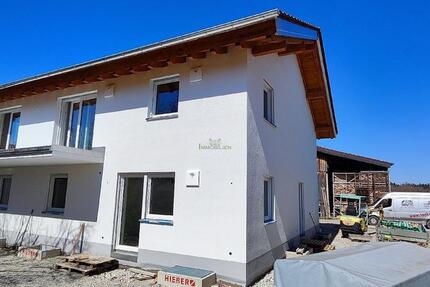 3-Zimmer-Wohnung mit großem Süd- Balkon in ruhiger Dorflage, 25 min vom Münchner Zentrum