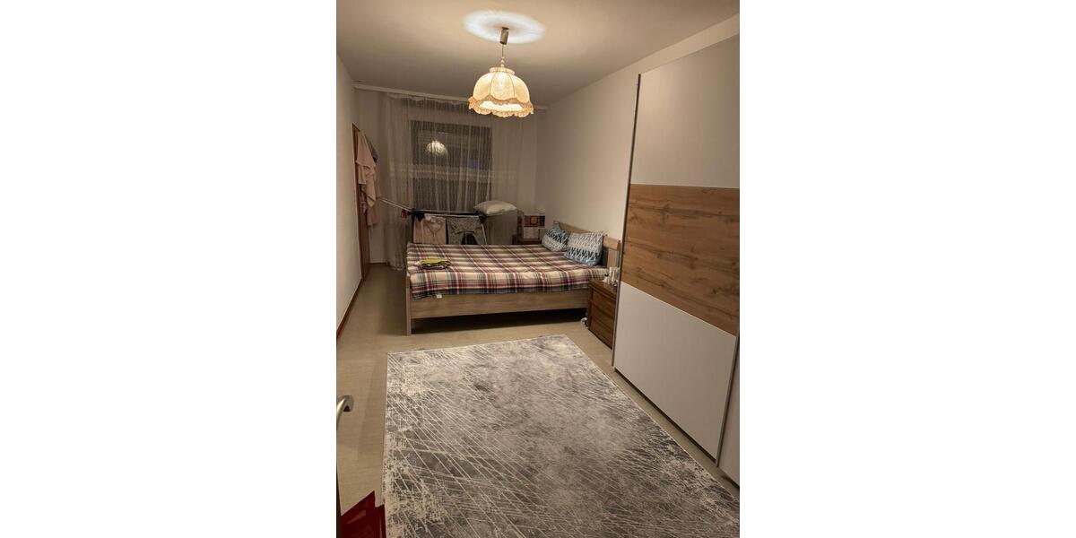 Etagenwohnung Braunfels - 3 Zimmer, 90 m&sup2;, 900&euro; | Angebot:24731768