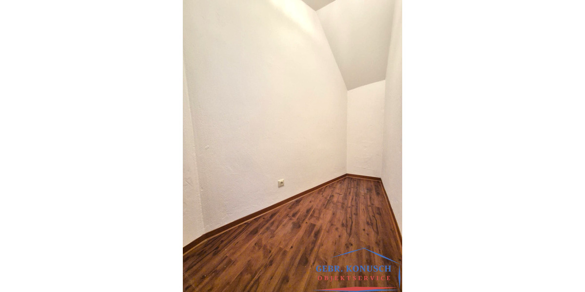 Dachgeschoßwohnung Meppen - 3 Zimmer, 105 m&sup2;, 980&euro; | Angebot:25882015