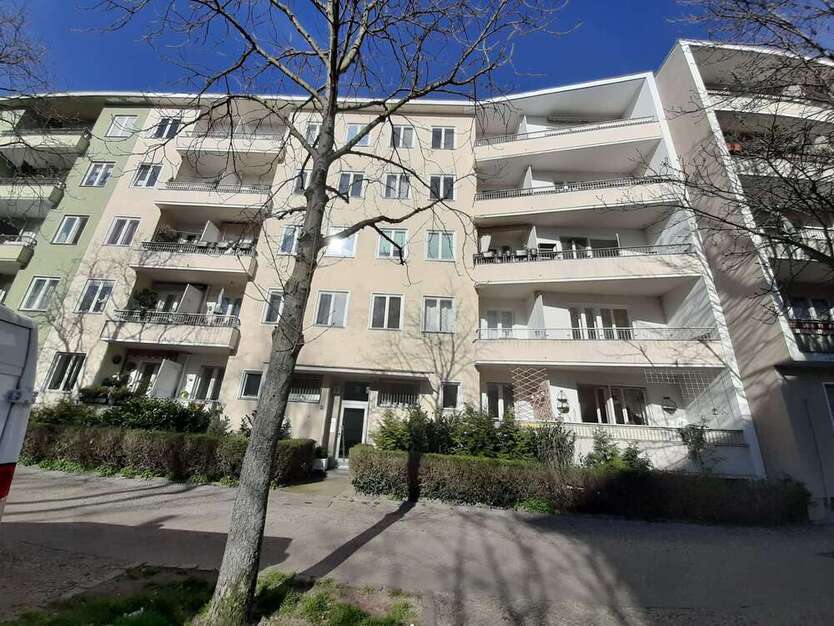 Wohnung zum Mieten in Berlin 1.168,28 € 68.6 m²