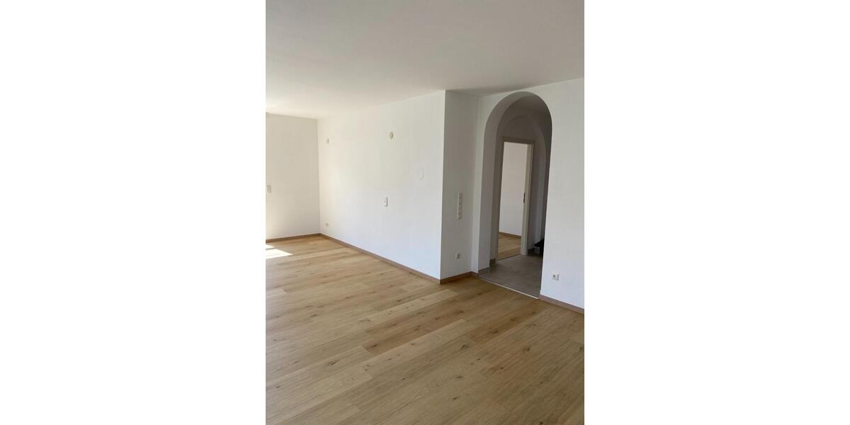 Etagenwohnung Karben - 3 Zimmer, 85 m&sup2;, 1.160&euro; | Angebot:25022420
