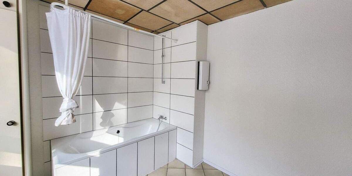 Etagenwohnung Westerburg - 1 Zimmer, 280 m&sup2;, 1.680&euro; | Angebot:25691912