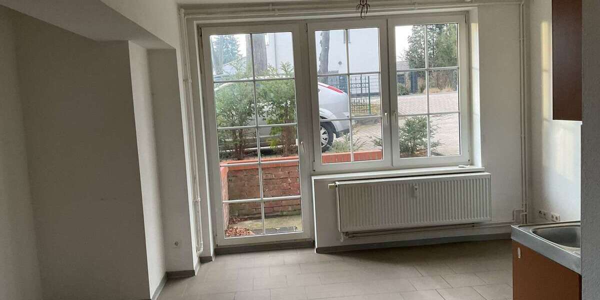 Wohnung zum Mieten in Strausberg 299 € 22.78 m² 1 zimmer