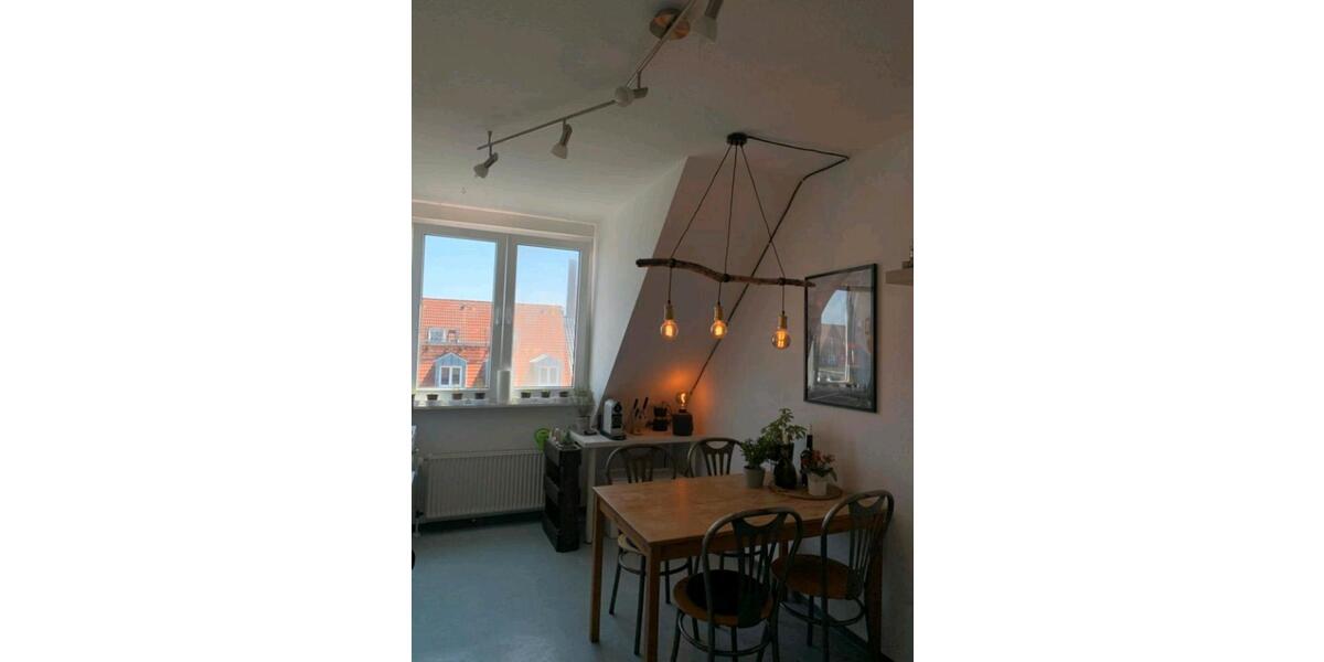 Dachgeschoßwohnung Bielefeld - 1 Zimmer, 16 m&sup2;, 327&euro; | Angebot:25155070