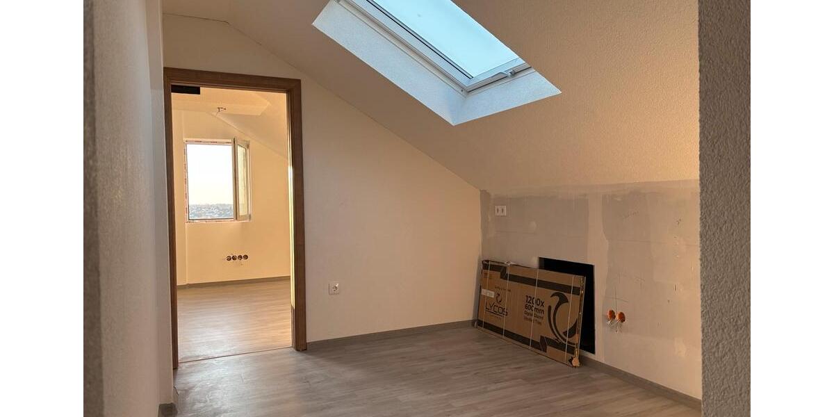 Dachgeschoßwohnung Aalen Attenhofen - 3 Zimmer, 75 m&sup2;, 850&euro; | Angebot:25844622