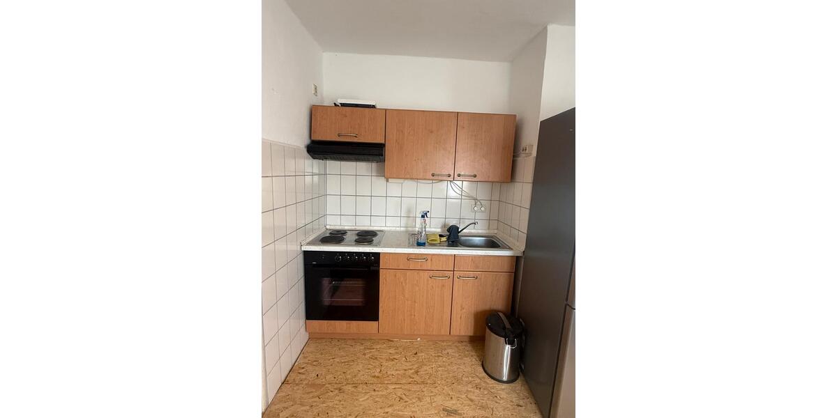 Dachgeschoßwohnung Stadtoldendorf - 1 Zimmer, 70 m&sup2;, 585&euro; | Angebot:25420083