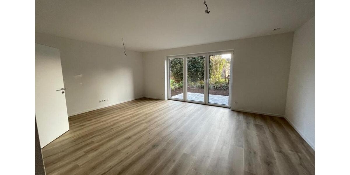 Reihenhaus Lingen (Ems) - 3 Zimmer, 120 m&sup2;, 1.200&euro; | Angebot:24538469