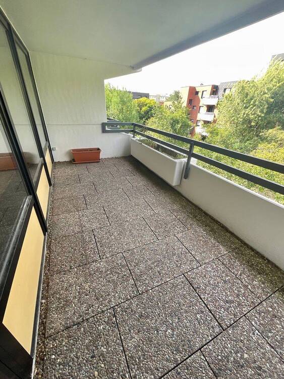 FrLie an CS 13.10.Familienwohnung mit Balkon 3 zimmer