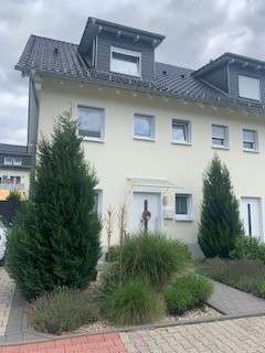 Einfamilienhaus Oberursel Weißkirchen - 6 Zimmer, 160 m&sup2;, 2.750&euro; | Angebot:27096560