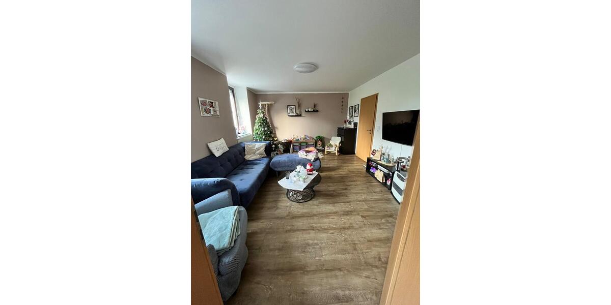 Erdgeschoßwohnung Schiffweiler - 4 Zimmer, 80 m&sup2;, 600&euro; | Angebot:24641259