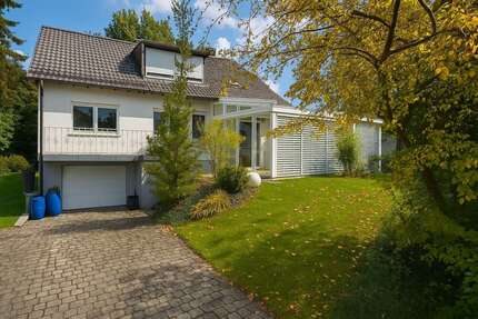 Haus zum Mieten in Neumarkt 1.300 € 144.67 m² 5 zimmer