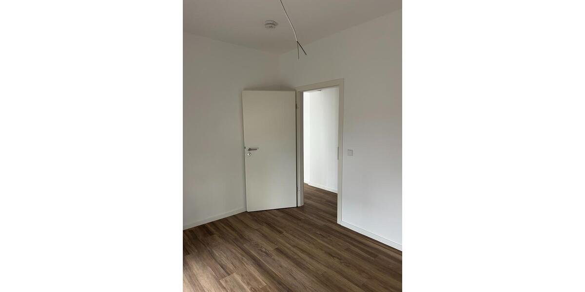 Erdgeschoßwohnung Mannheim Herzogenried - 4 Zimmer, 110 m&sup2;, 1.350&euro; | Angebot:25716848