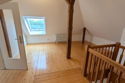 33 m-Dachgeschoss (2 Zimmer) in herzlicher Berufstätigen-WG - Zimmer Magdeburg Altstadt | Angebot:27055772