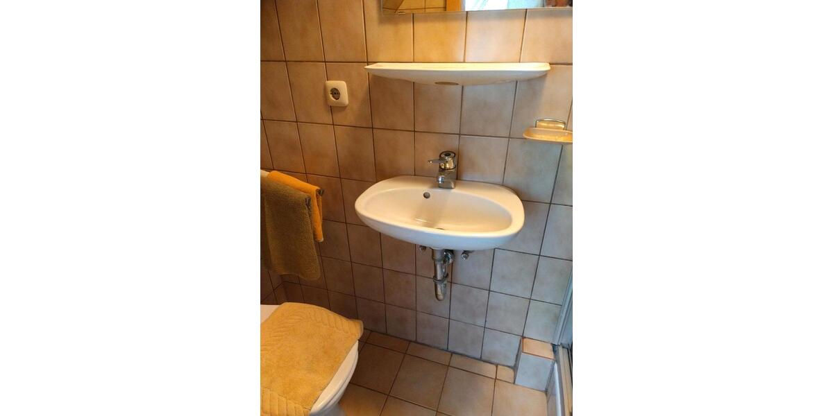 Wohnen auf Zeit Langensendelbach - 1 Zimmer, 15 m&sup2;, 350&euro; | Angebot:26676059