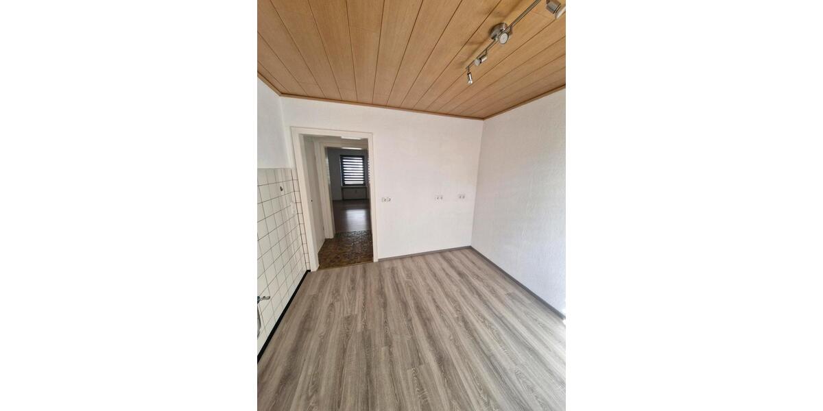 Erdgeschoßwohnung Eitorf - 1 Zimmer, 24 m&sup2;, 180&euro; | Angebot:26651757