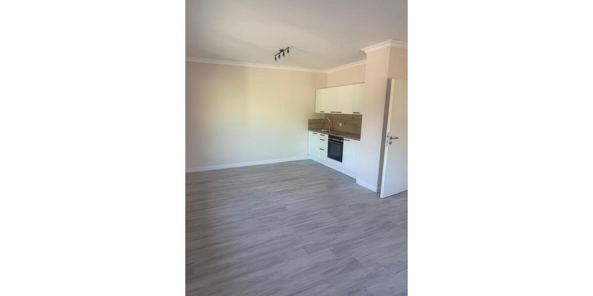 Wohnen auf Zeit Heidenau - 8 Zimmer, 200 m&sup2;, 30&euro; | Angebot:25356094