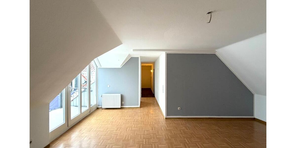 Zentral gelegene Dachgeschosswohnung im Herzen von Detmold 2 zimmer