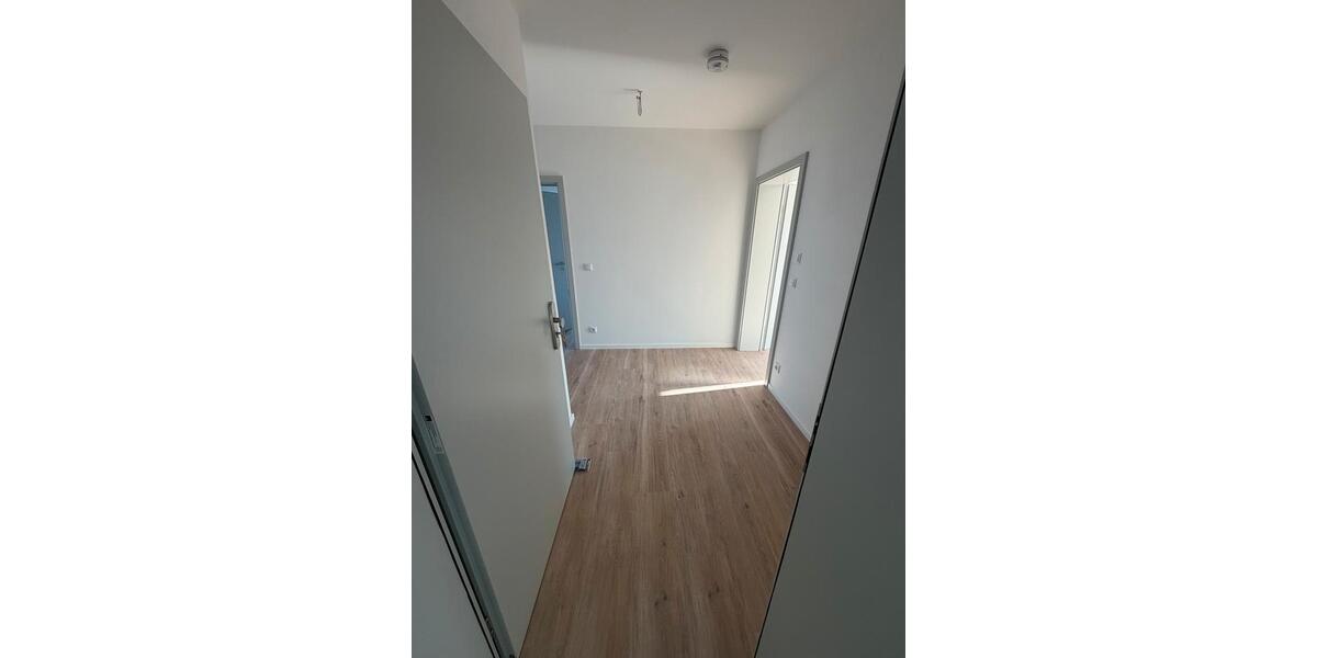 Etagenwohnung Wackersdorf - 3 Zimmer, 90 m&sup2;, 1.150&euro; | Angebot:24559474