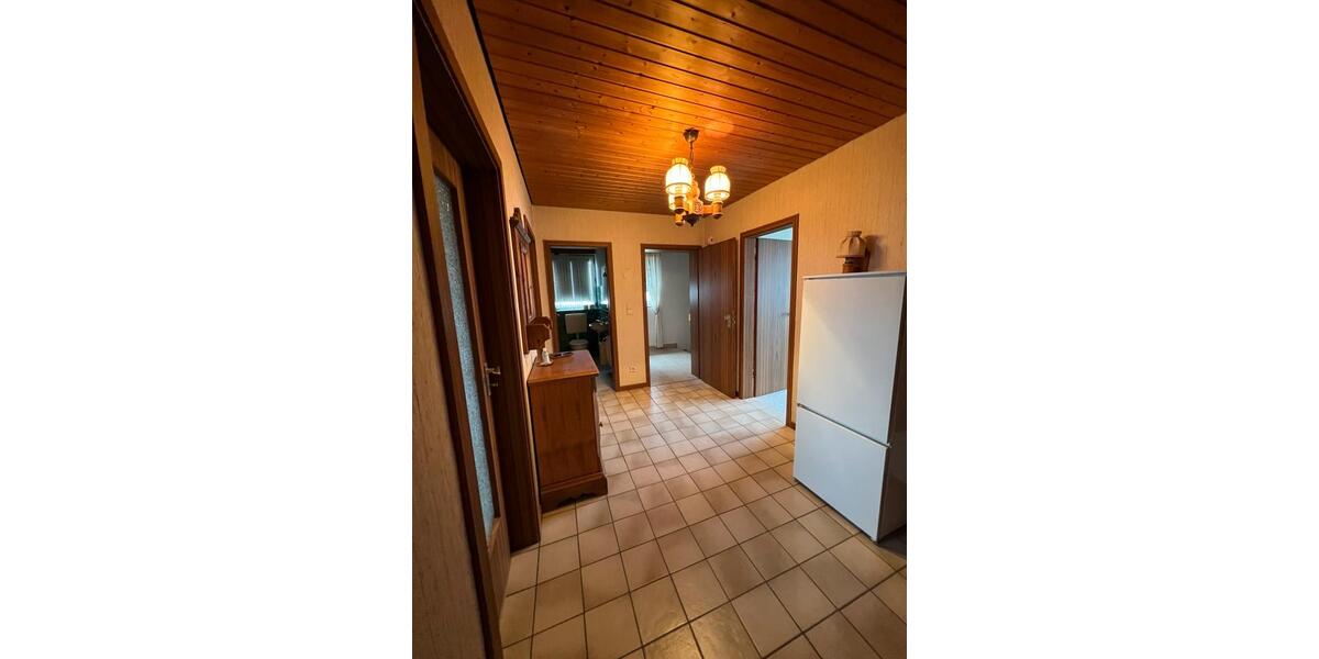 Wohnen auf Zeit Langenfeld (Rheinland) - 4 Zimmer, 150 m&sup2;, 500&euro; | Angebot:23778951