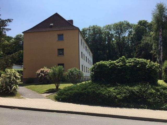 Etagenwohnung Teuchern Schortau - 2 Zimmer, 50 m&sup2;, 295&euro; | Angebot:26805170