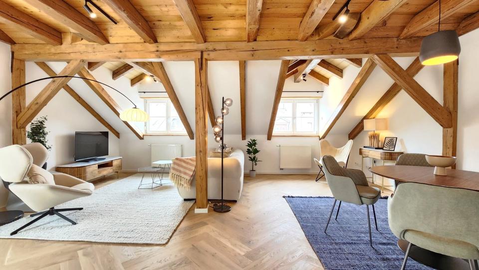 Dachgeschoßwohnung Waldshut-Tiengen Tiengen - 2 Zimmer, 95 m&sup2;, 1.450&euro; | Angebot:23601188